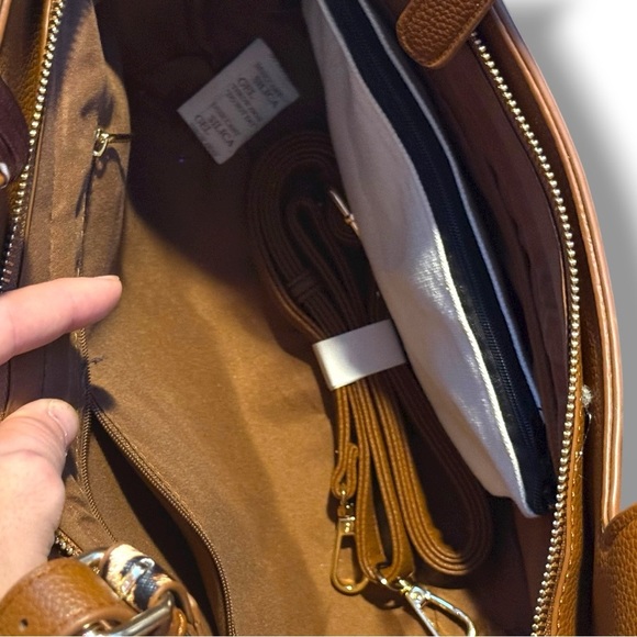 Accent Leopard Tote Bag w/ Scarf – Chic & Versatile - Picture 2 of 9